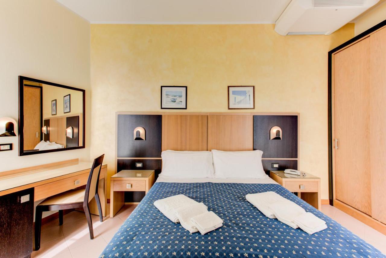 Hotel Verona Cesenatico Extérieur photo