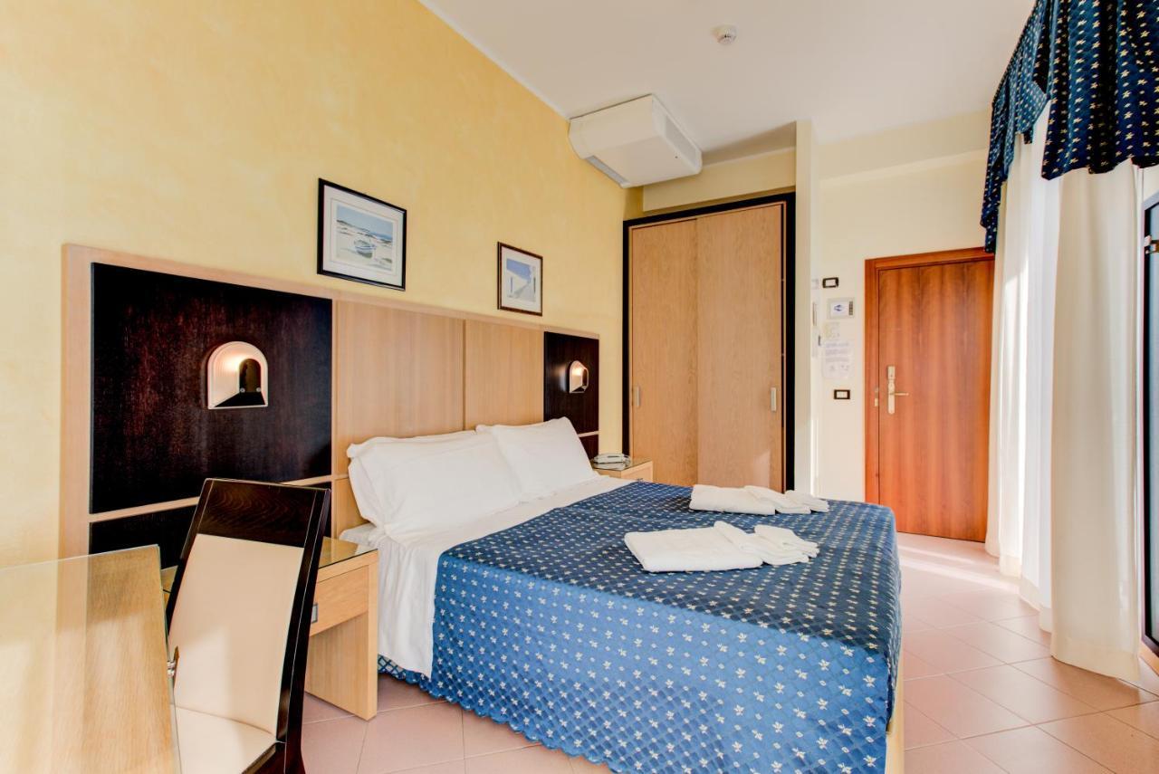 Hotel Verona Cesenatico Extérieur photo