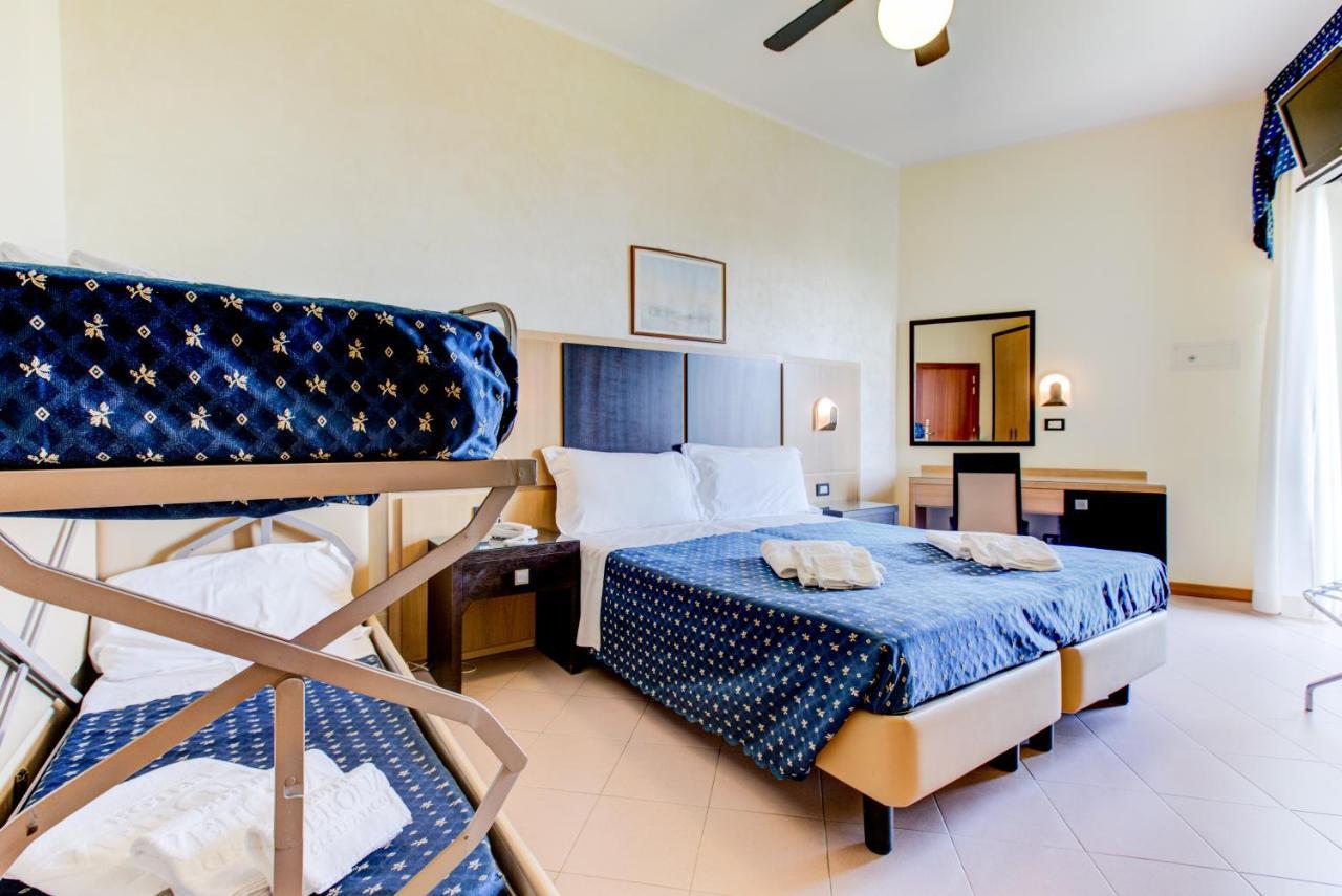 Hotel Verona Cesenatico Extérieur photo
