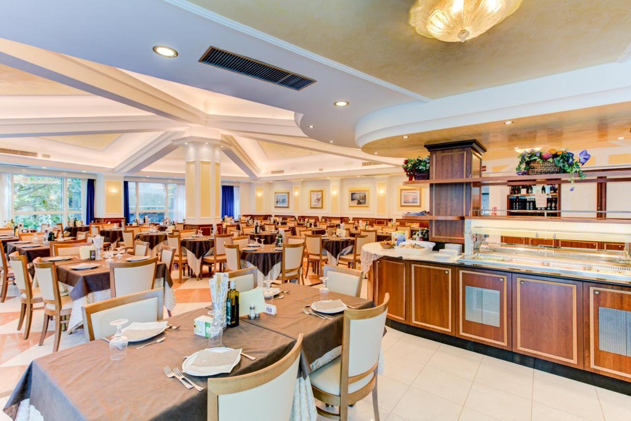 Hotel Verona Cesenatico Extérieur photo