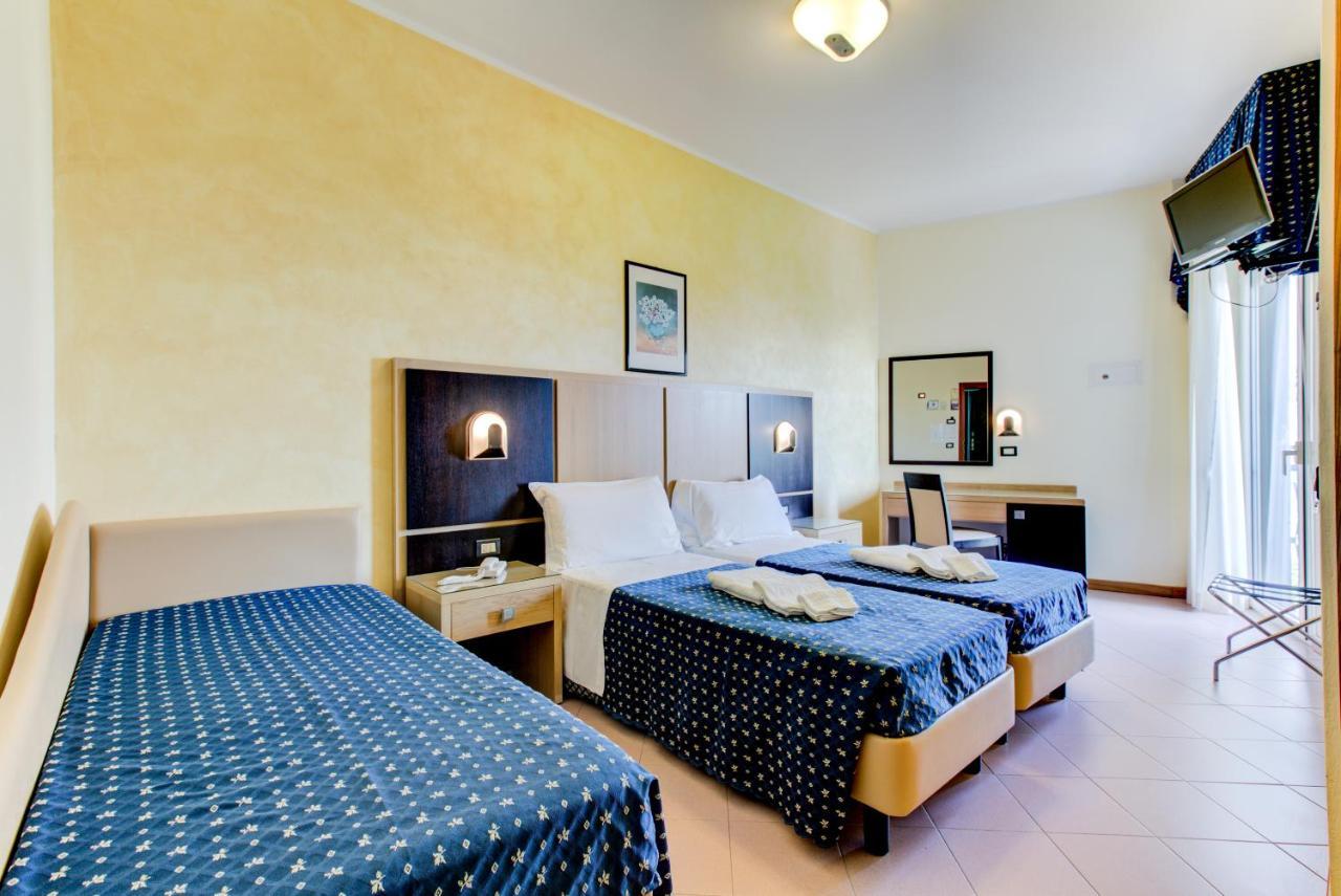 Hotel Verona Cesenatico Extérieur photo