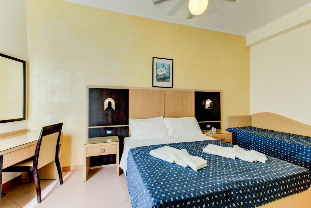 Hotel Verona Cesenatico Extérieur photo