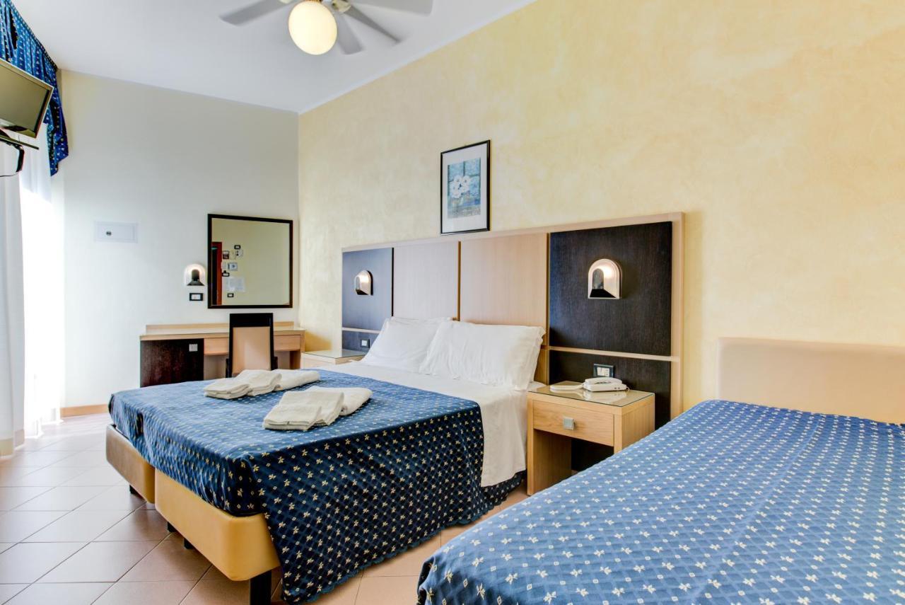 Hotel Verona Cesenatico Extérieur photo