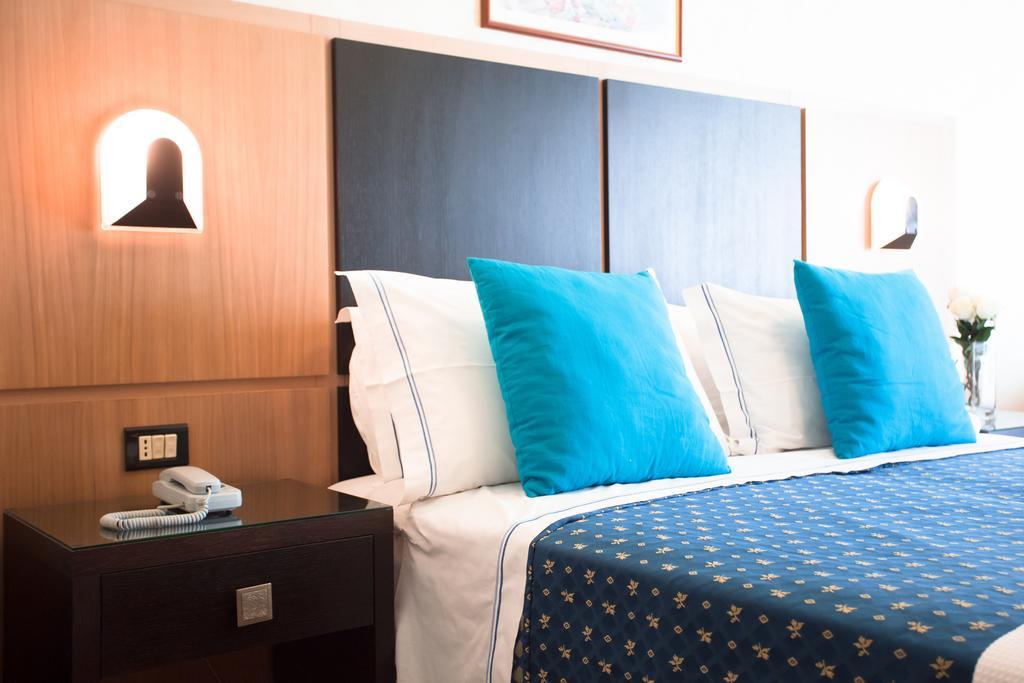 Hotel Verona Cesenatico Chambre photo