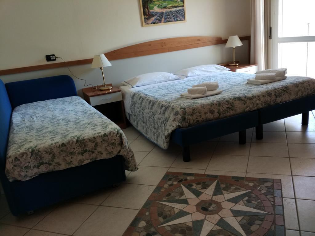 Hotel Verona Cesenatico Extérieur photo